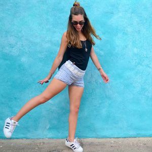 Meet your Posher, Carolina